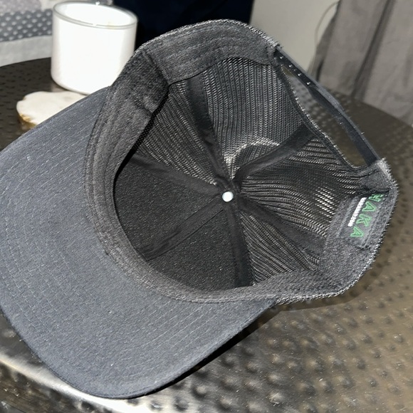 PNW black and white hat NWOT - Picture 5 of 5